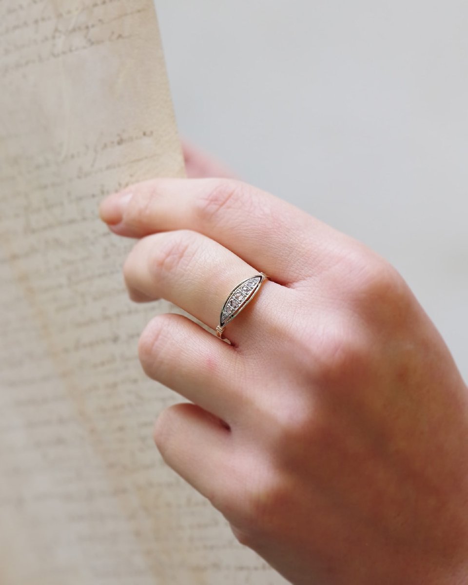 0.14 Ct Diamond Band Ring In 18k Gold And Platinum, Edwardian Ring-photo-2