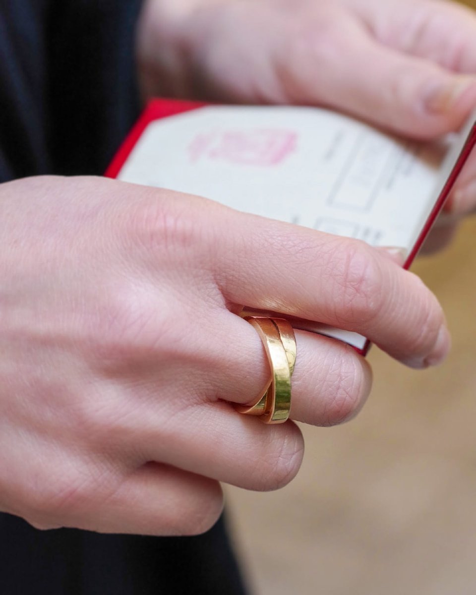 Cartier Nouvelle Vague Ring In 18k Gold, New Ware Ring By Cartier, Certificate-photo-1