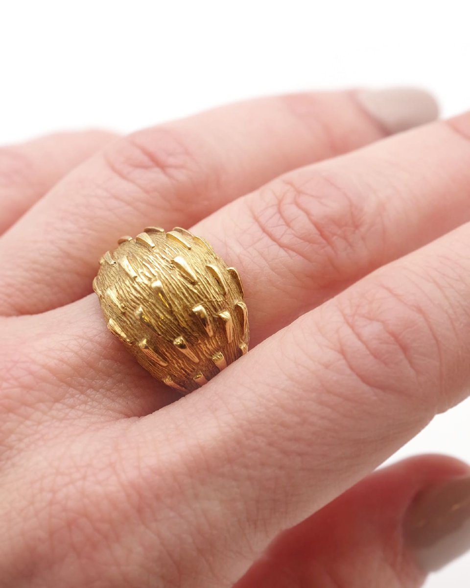 Bague jonc dôme texturée en or 18 karats, 1960, bague bombée, bijou vintage-photo-1
