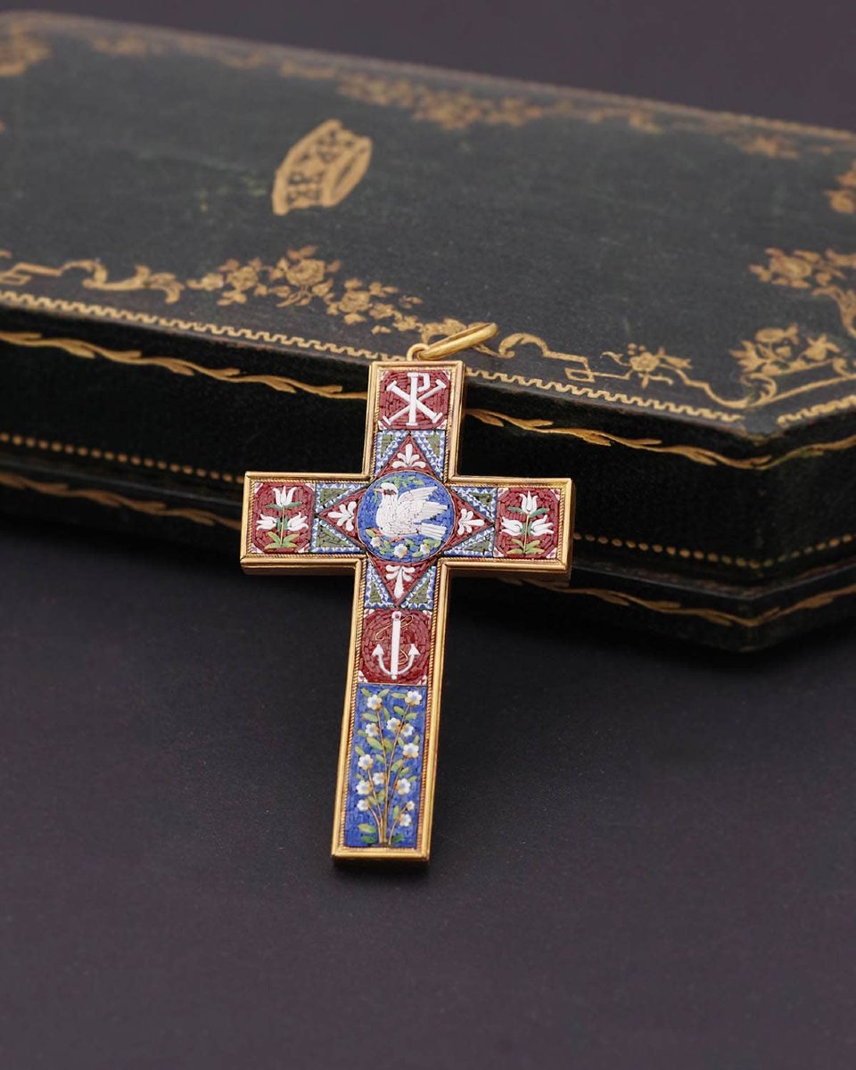 Italian Micromosaic Cross Pendant In 18 Karat Gold, Grand Tour Jewelry, Christian Cross -photo-4