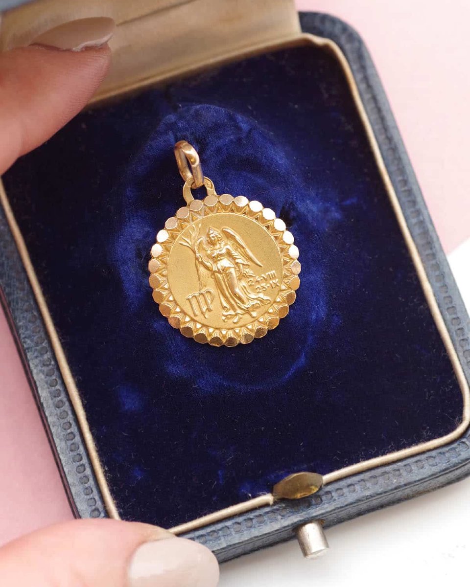 Médaille astrologique Vierge Charles Perroud en or 18k, signe du zodiaque, bijou vintage-photo-3