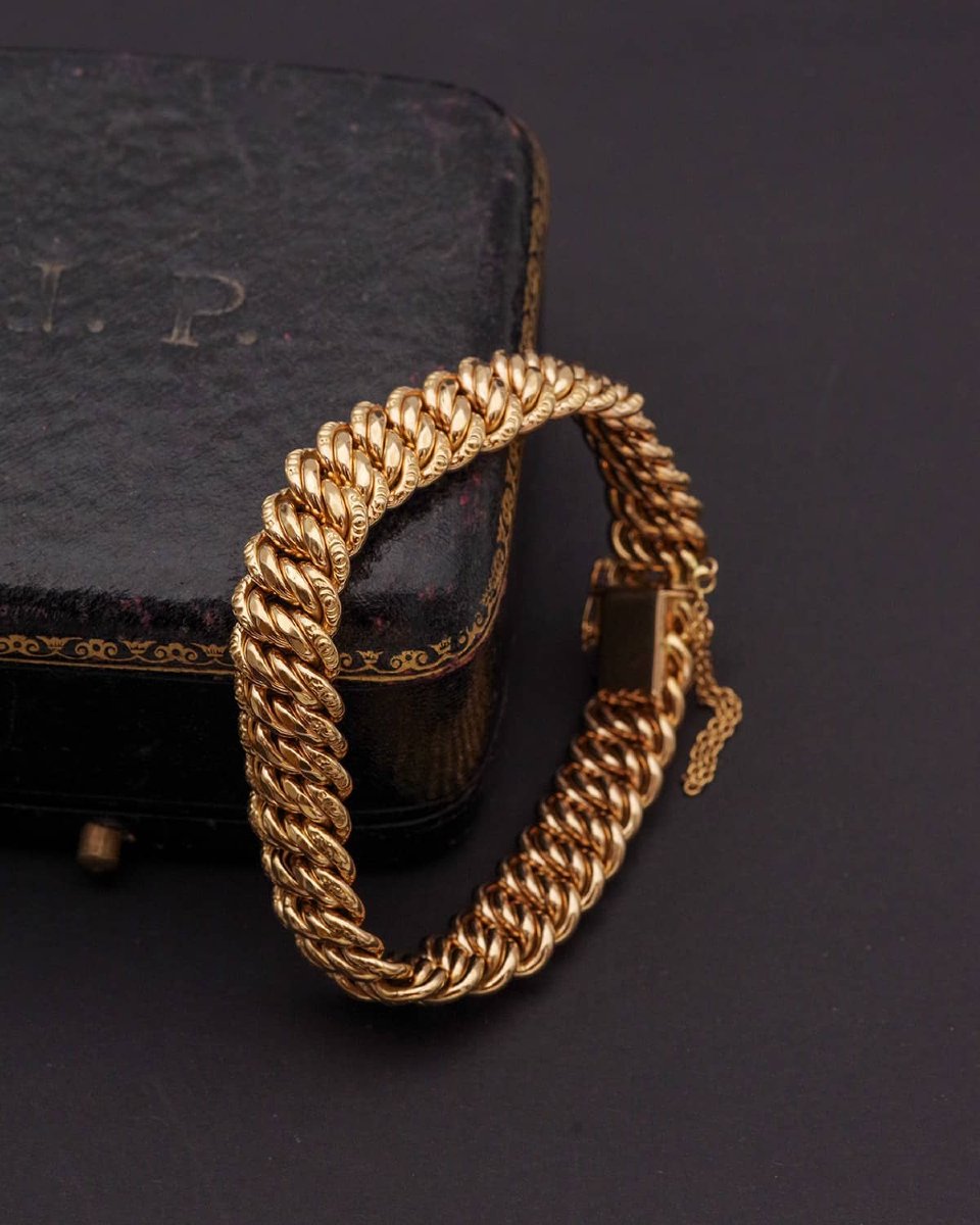Antique Curb Bracelet Hollow 18k Gold, Curb Links Bracelet, Antique Jewelry -photo-5