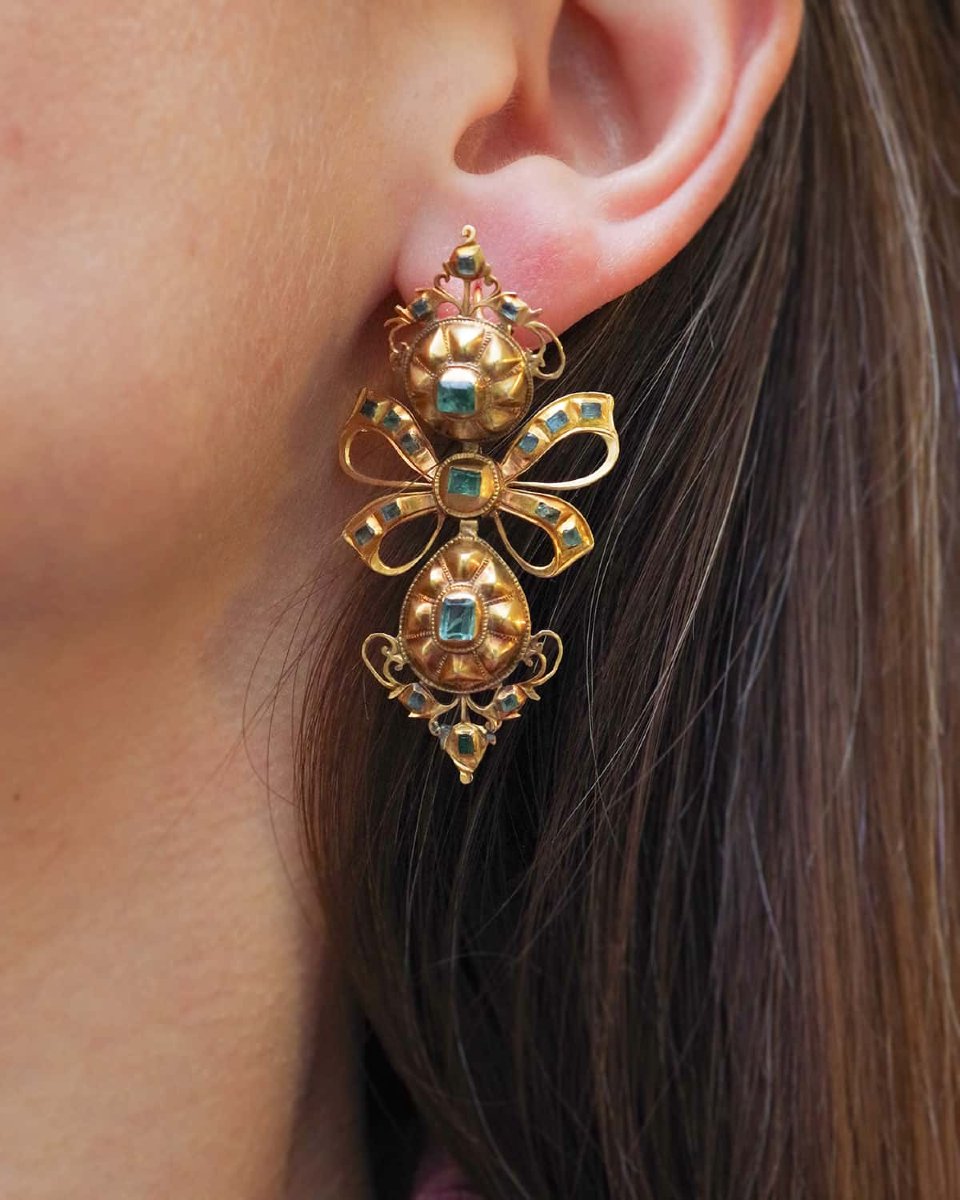 Iberian Emerald Earrings In 18k Gold, Antique Earrings, Antique Jewelry-photo-4