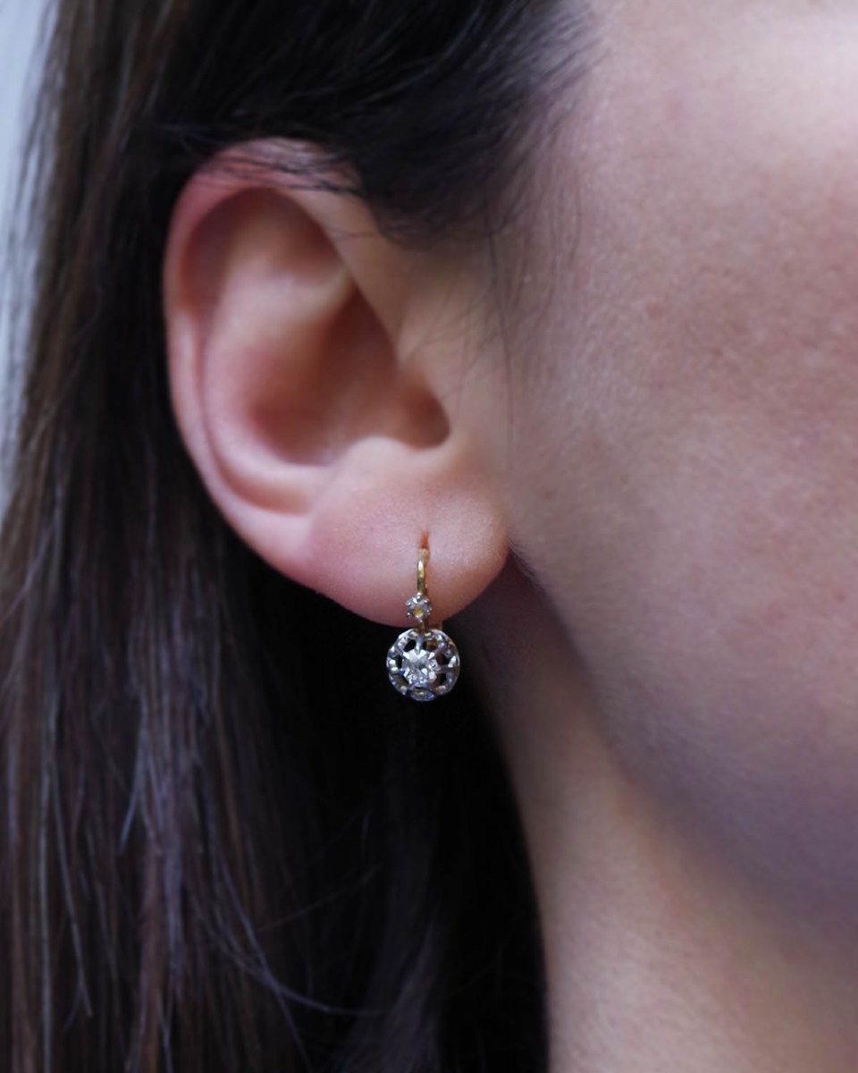 Dormeuses diamants 0.26 ct en or 18k et platine, boucles d'oreille anciennes-photo-1