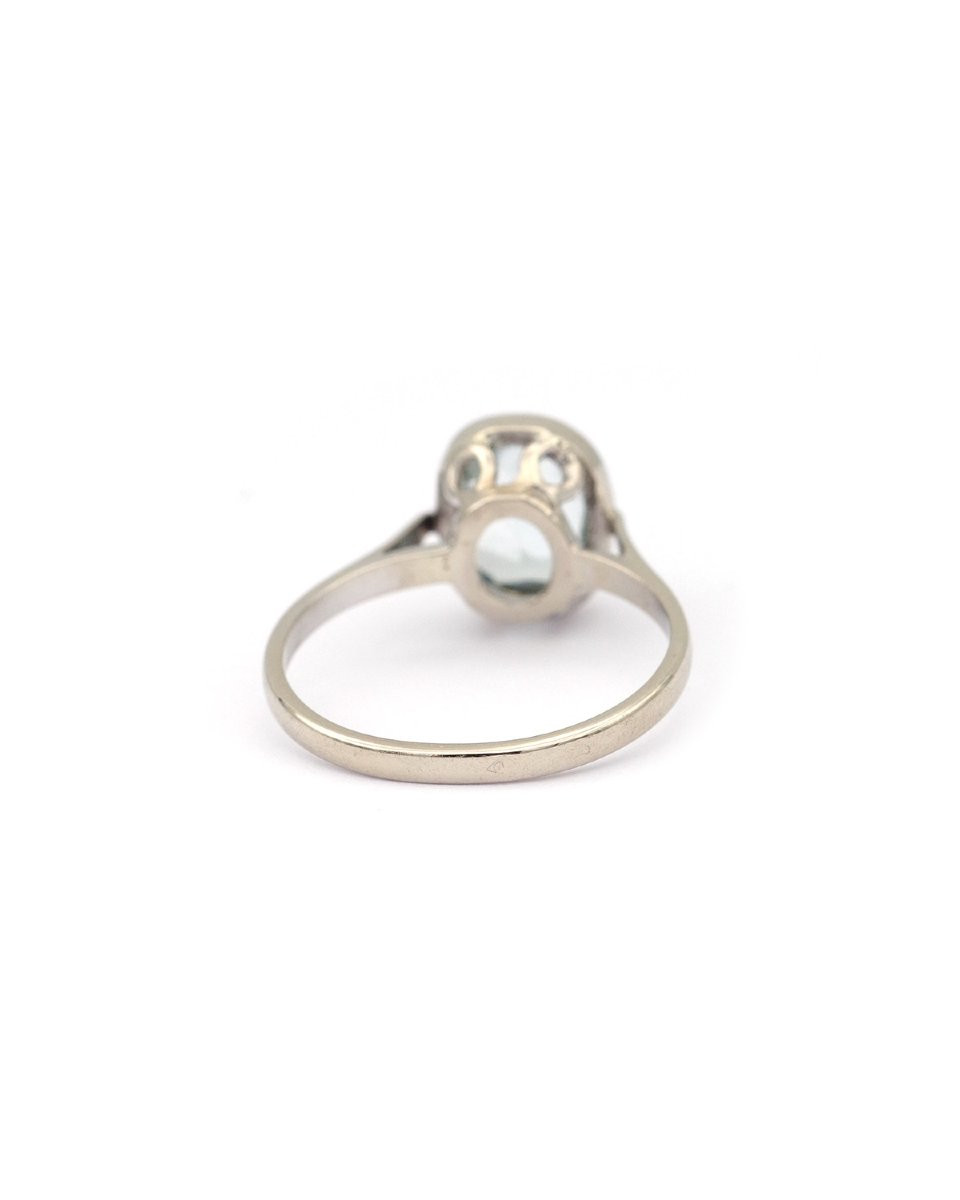 Solitaire Aquamarine Ring In 18 Karat White Gold-photo-4