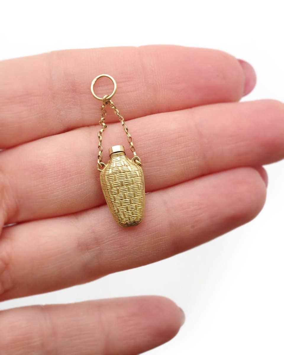 Pendentif flacon ouvrant en or jaune 18k, petite vinaigrette-photo-4