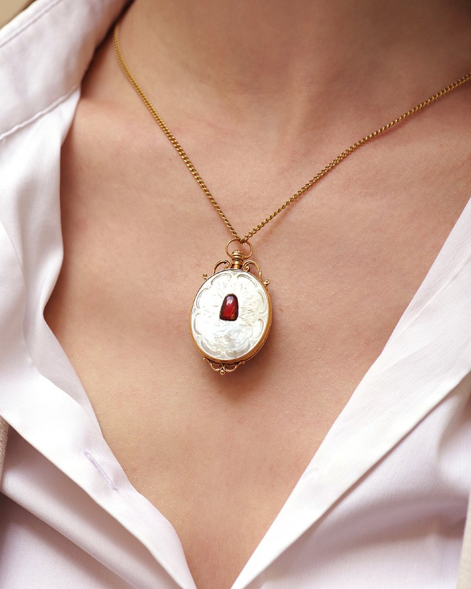 Antique Reliquary Locket Pendant In 18k Rose Gold, Religious Pendant, Secret Locket-photo-2