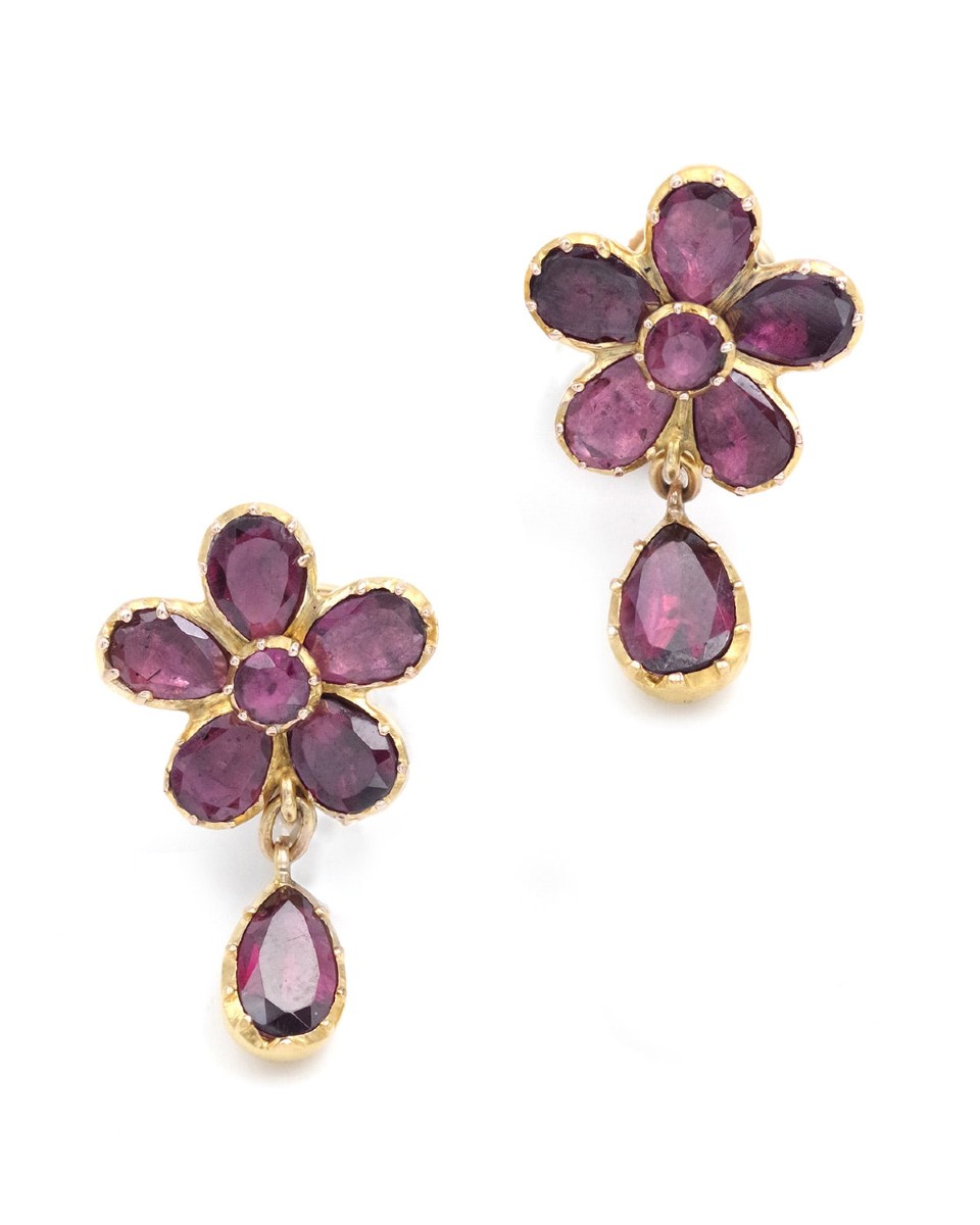 Boucles d'oreille grenats en or, bijou ancien