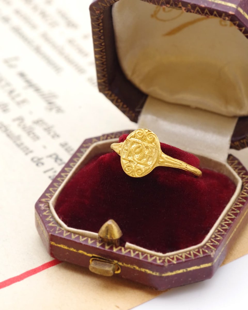 Bague Renaissance monogramme DPRG en or mat 22 karats -photo-2