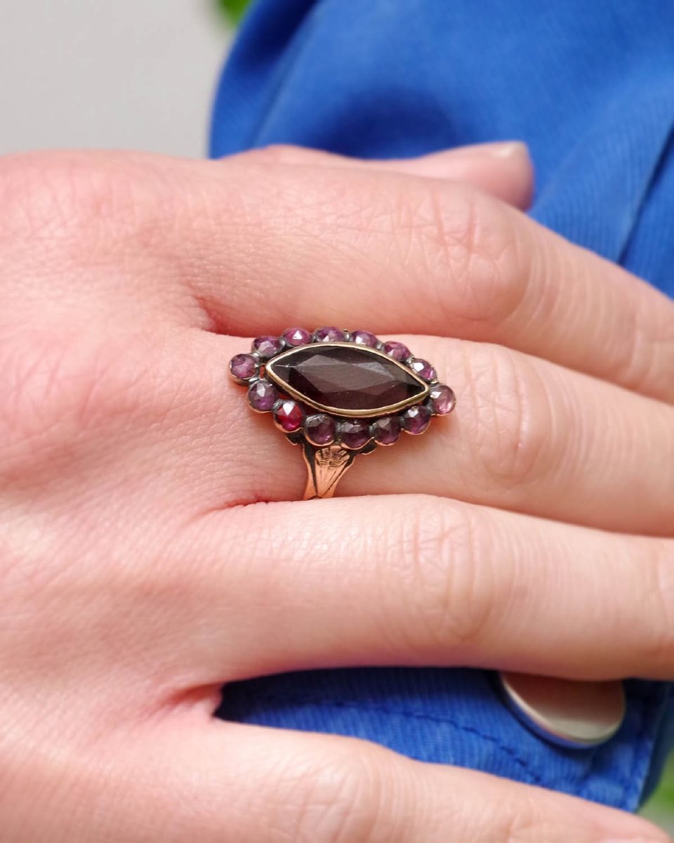 French Victorian Perpignan Garnet Regional 18k Gold Ring -photo-3