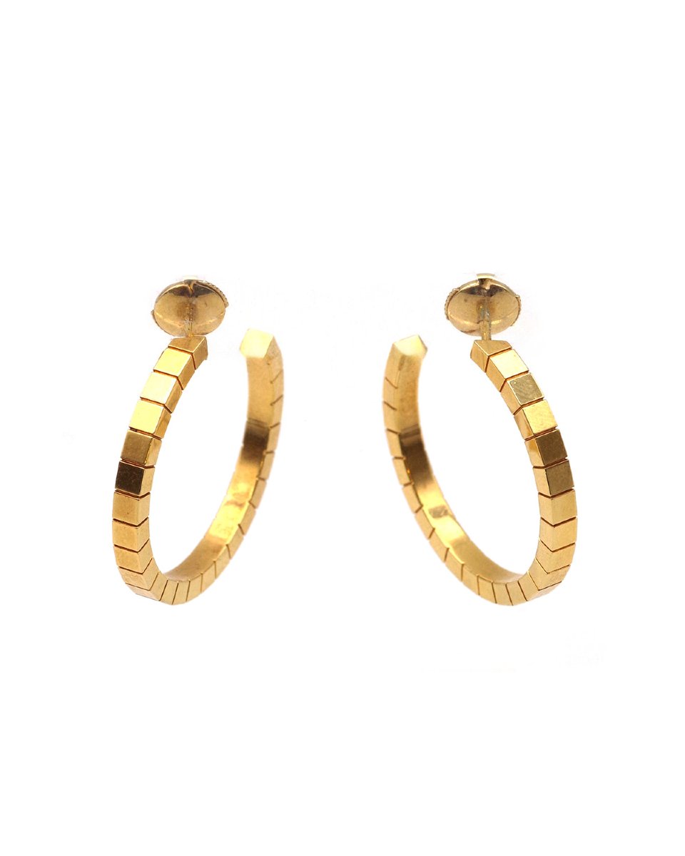 Boucles d'oreille créoles Cartier modèle Lanière en or 18 karats-photo-2