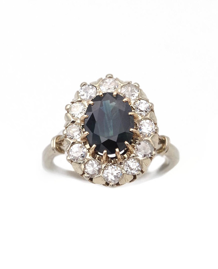 Bague marguerite saphir 1.80 ct et diamants en or 18 karats, bague de fiançailles