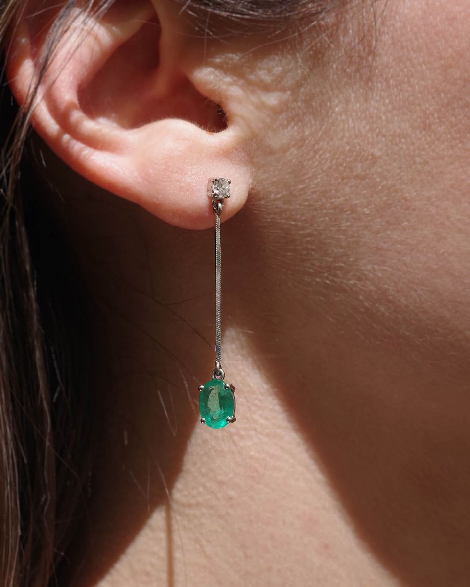 French Vintage 2 Ct Emerald And Diamond Long Earrings In 18k White Gold -photo-3