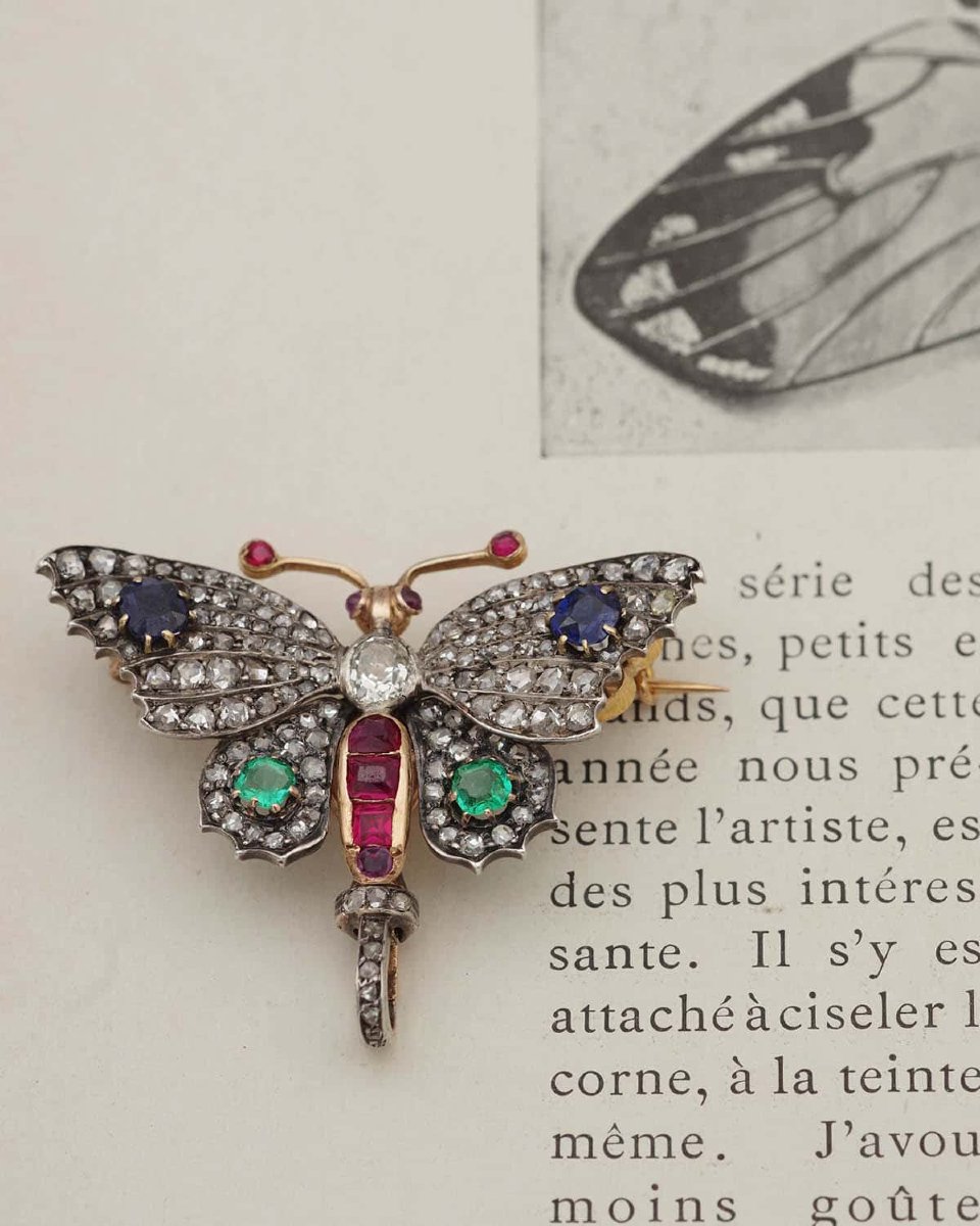 Broche ancienne papillon diamants en or 18 karats et argent-photo-1