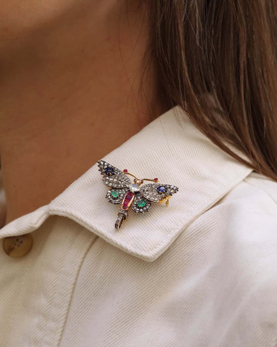 Broche ancienne papillon diamants en or 18 karats et argent-photo-2