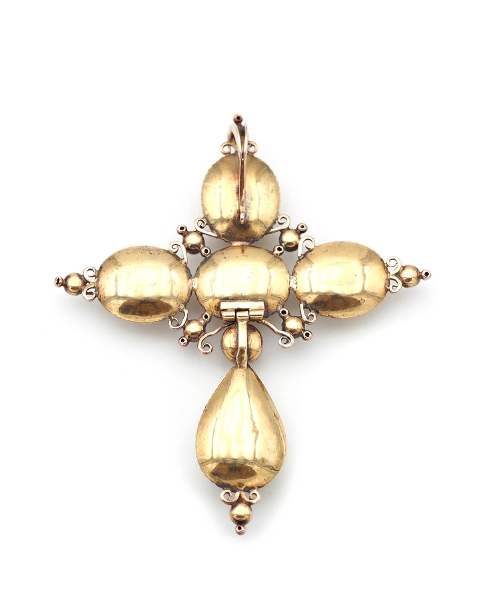 Pendentif croix badine grenats de Perpignan en or 18 karats, religieux-photo-1