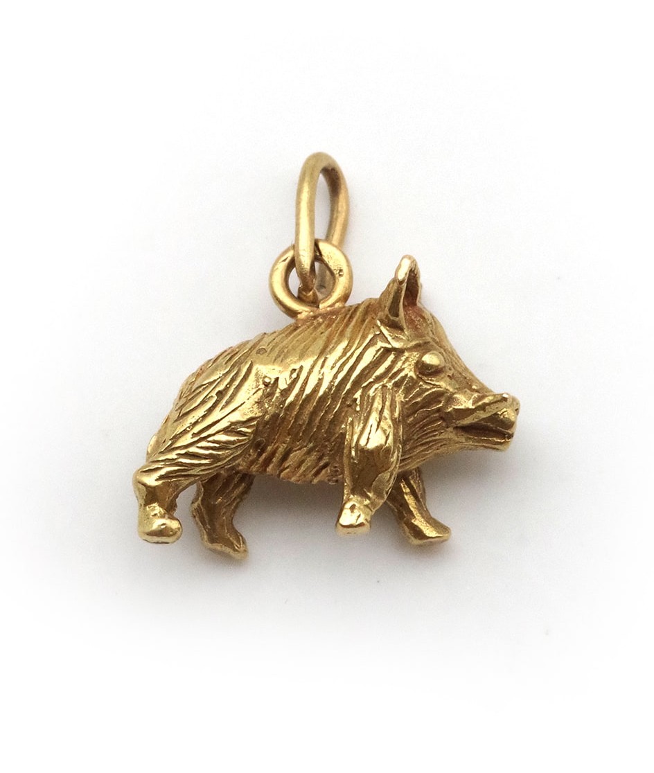 Charm pendentif sanglier en or 18 karats, Mellerio dits Meller 