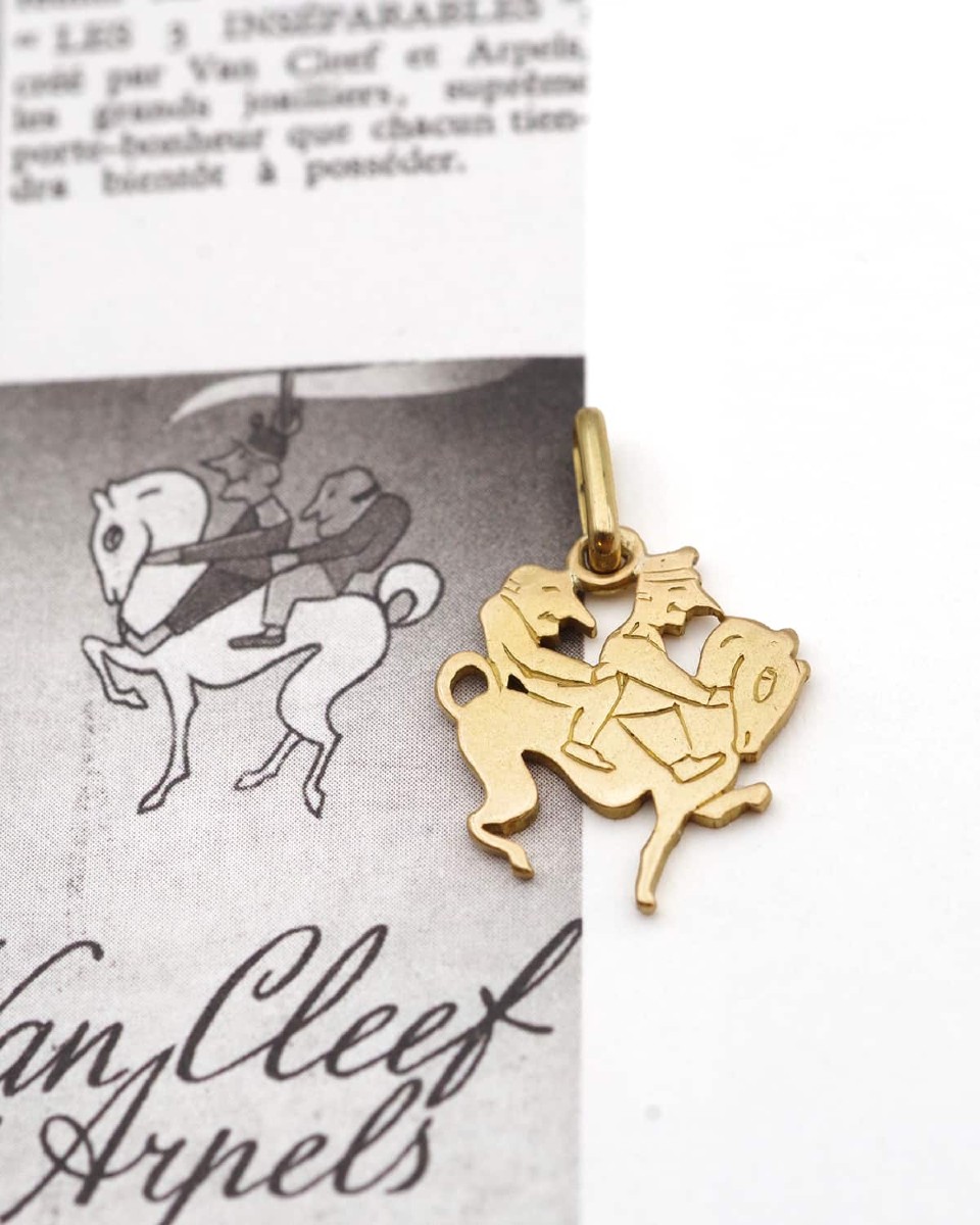 Van Cleef & Arpels French 18k Gold Charm Pendant 'les 3 Inséparables' Soldier Horse