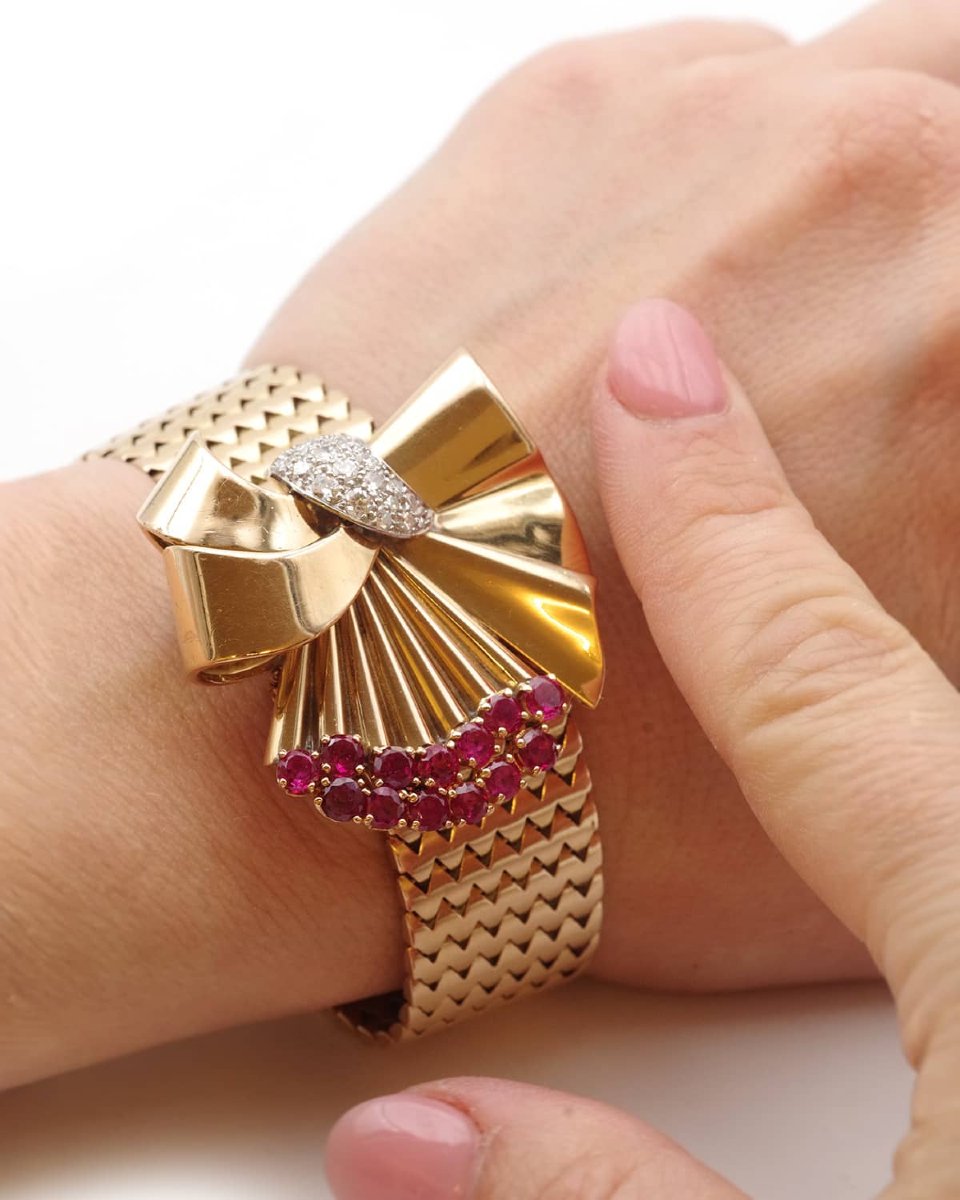 French Retro Convertible Bow Brooch Bracelet Ruby Diamonds In 18k Gold, 1940s Vintage Jewelry -photo-8