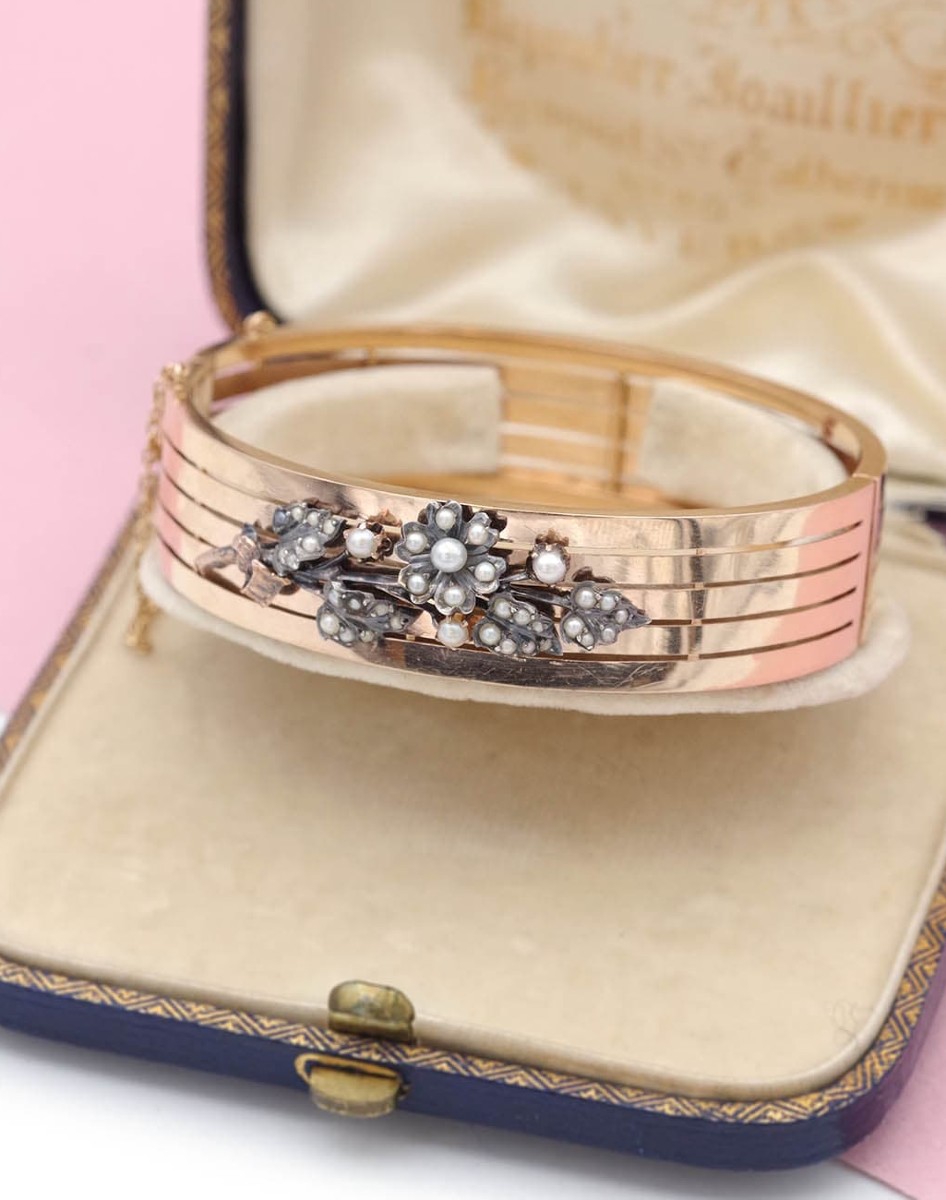 Bracelet manchette branche fleurie en or 18 karats
