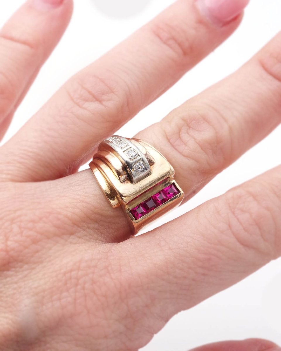 French Retro Tank Ring Diamonds Synthetic Rubies 18k Gold Platinum Circa 1945-photo-1