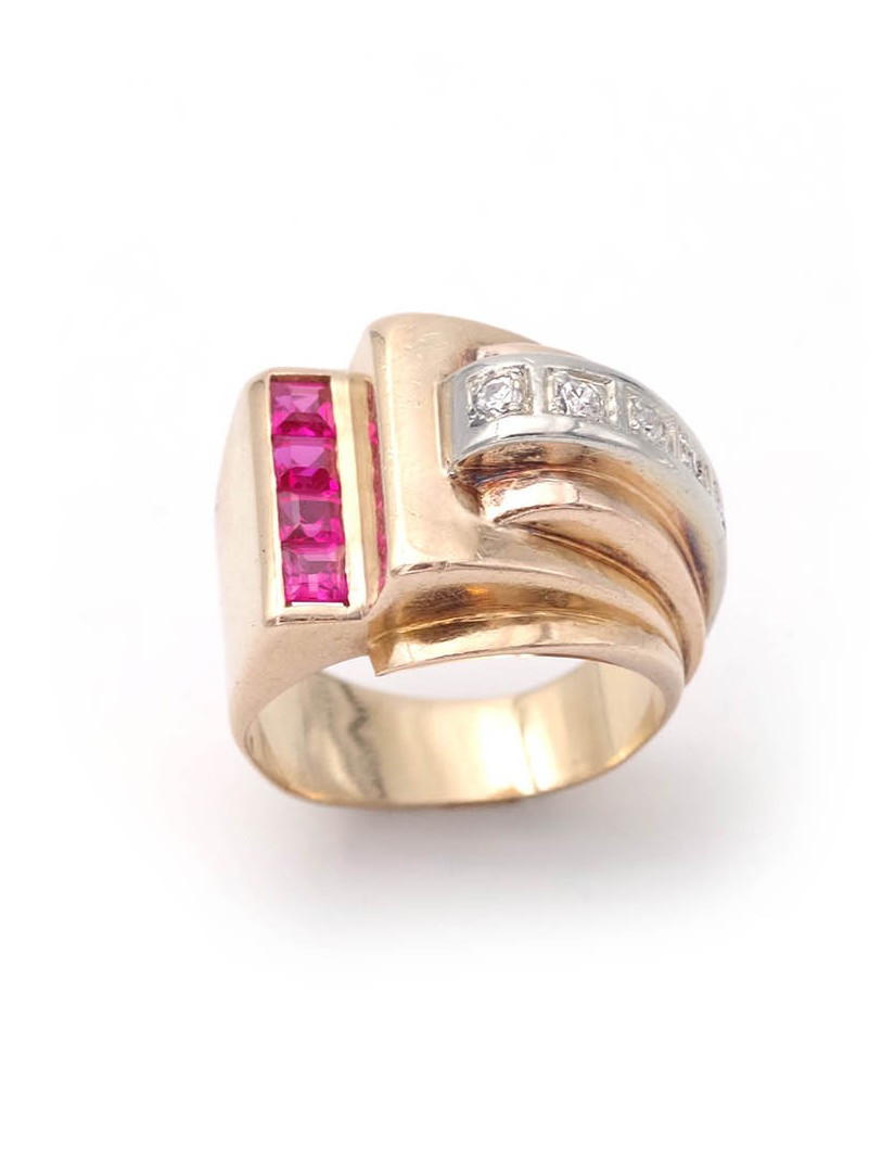 French Retro Tank Ring Diamonds Synthetic Rubies 18k Gold Platinum Circa 1945