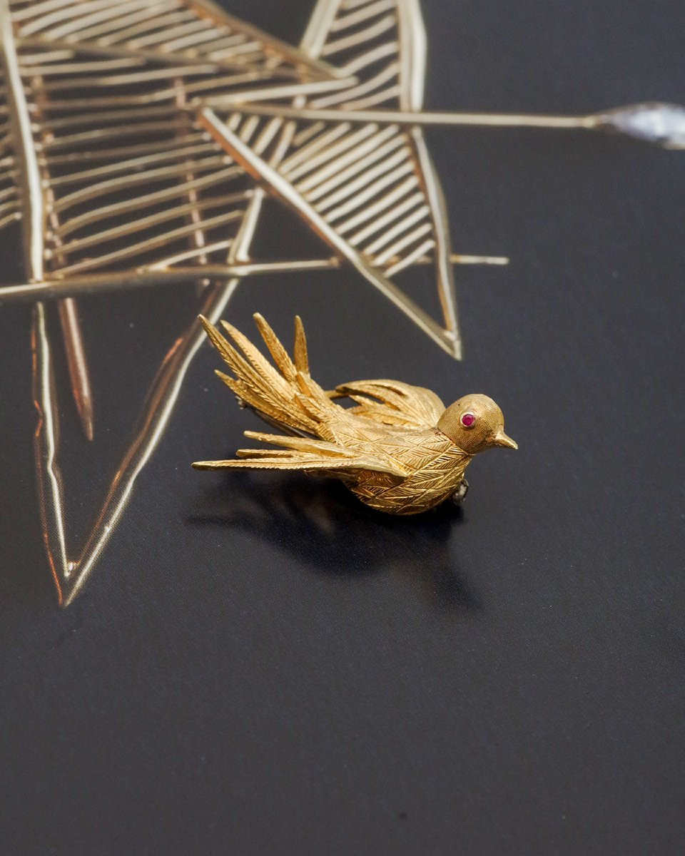 Vintage Bird Brooch Pin In 18k Gold, Animal Brooch -photo-1