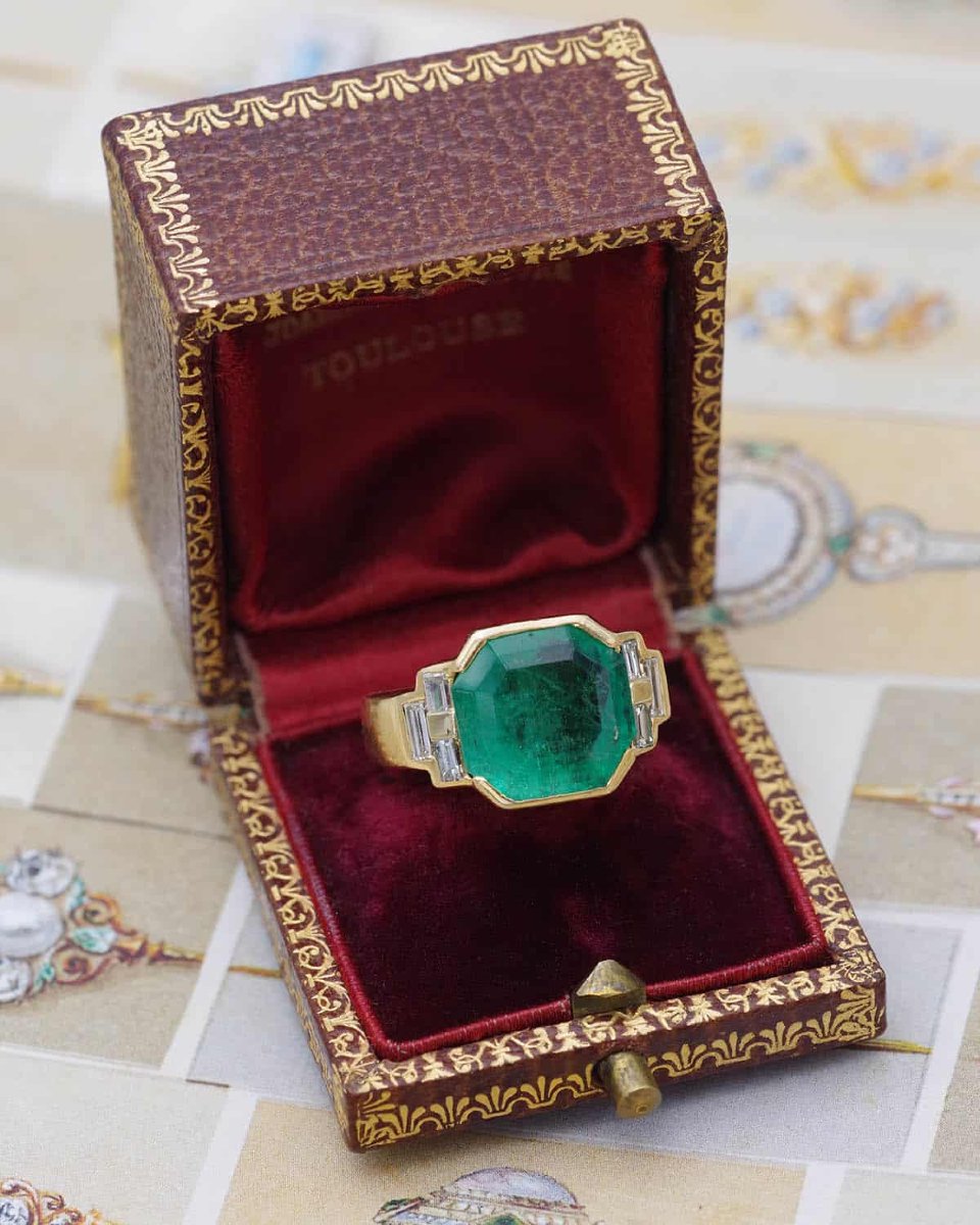 Bague émeraude Colombie 6,20 ct et diamants en or 18 karats -photo-1