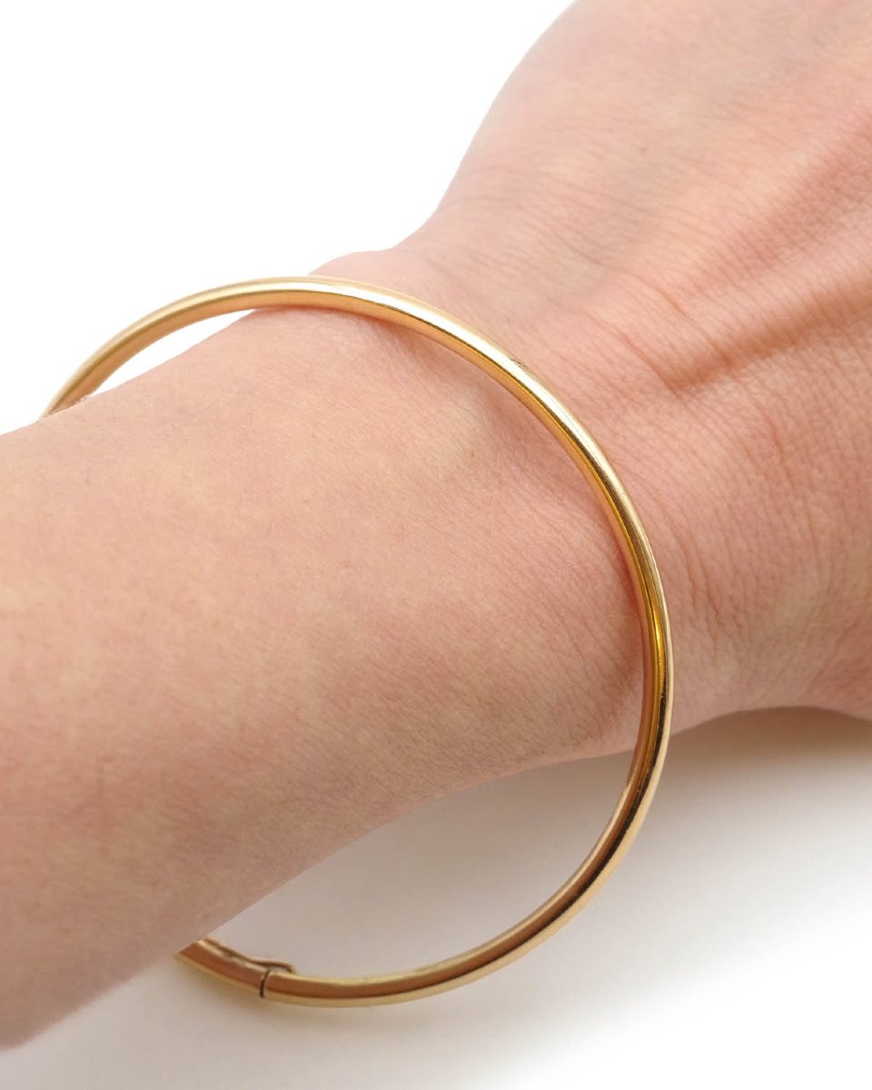 Vintage Bangle Bracelet In 18 Karat Gold -photo-3