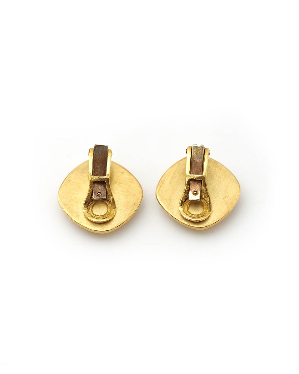 Lapis Lazuli Earclips In 18 Karat Gold  -photo-3