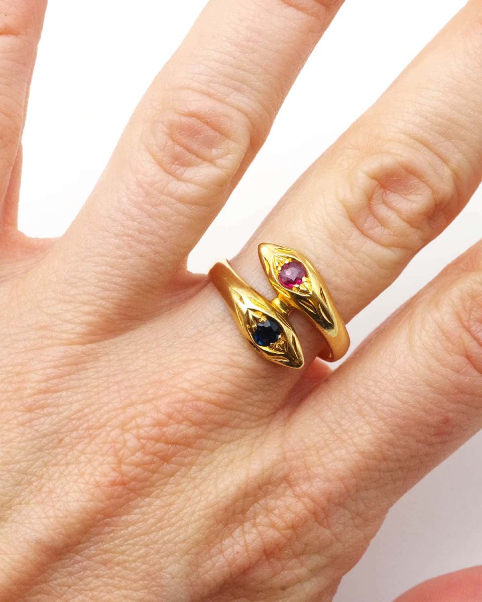 Wempe Sapphire Ruby Snake Ring In 18 Karat Gold -photo-1