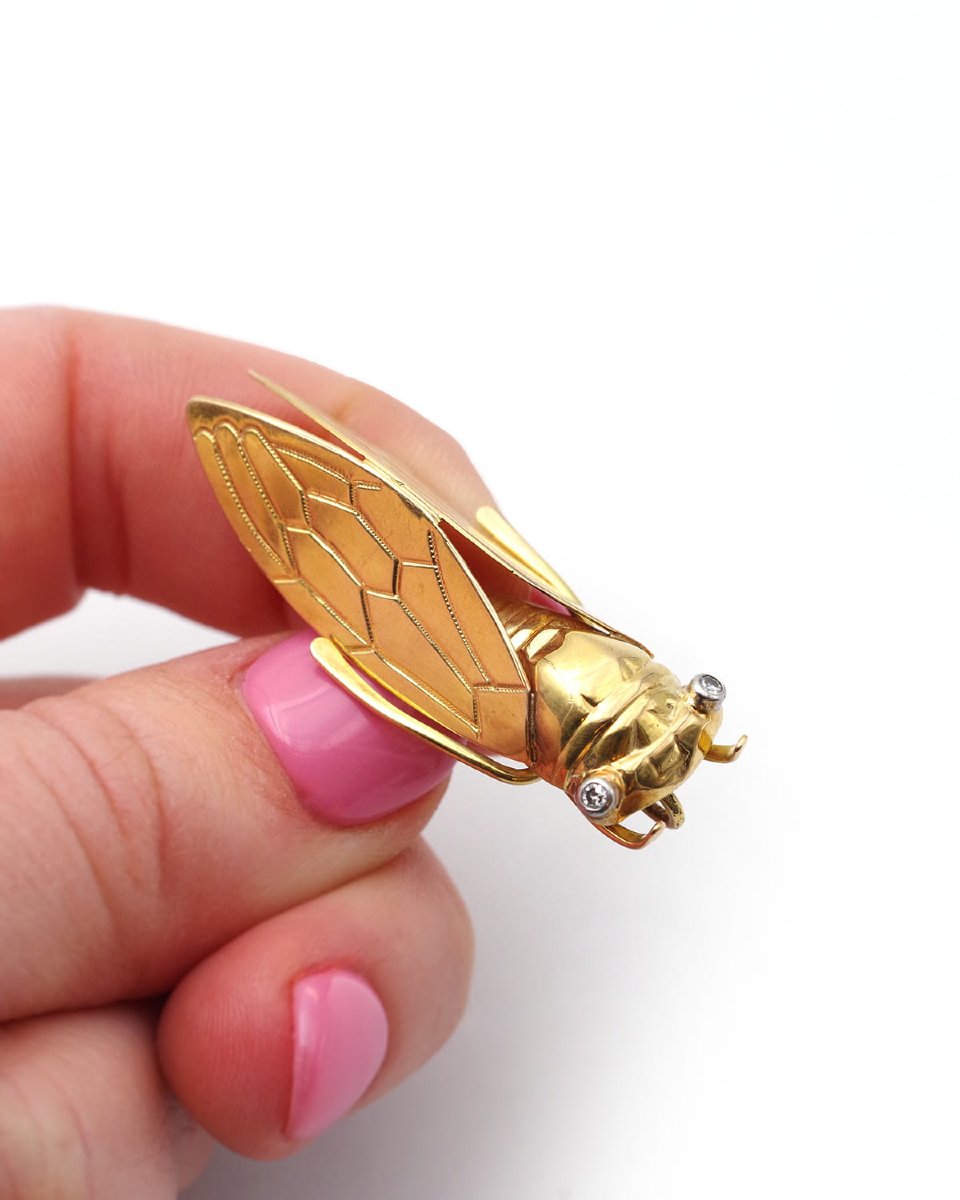 Pendentif broche cigale en or et diamants, 18 karats-photo-2