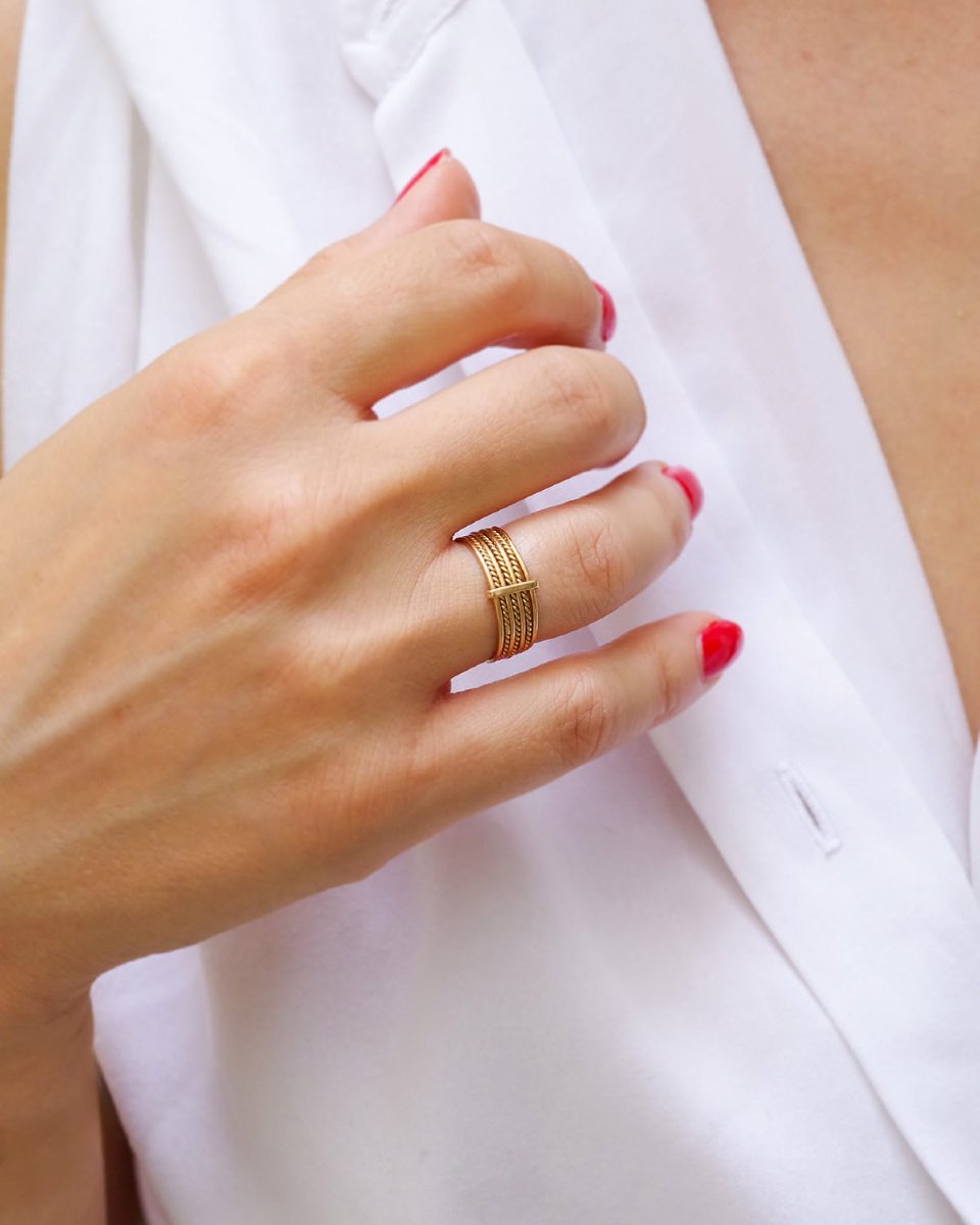 Bague semainier vintage en or 18 karats -photo-1