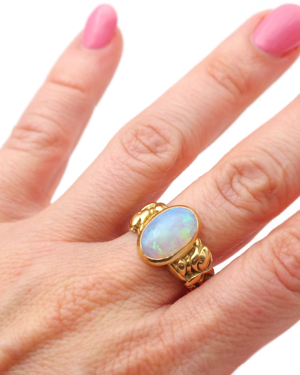 Iris Flower Opal Ring In 18 Karats Gold, Art Nouveau Style -photo-3