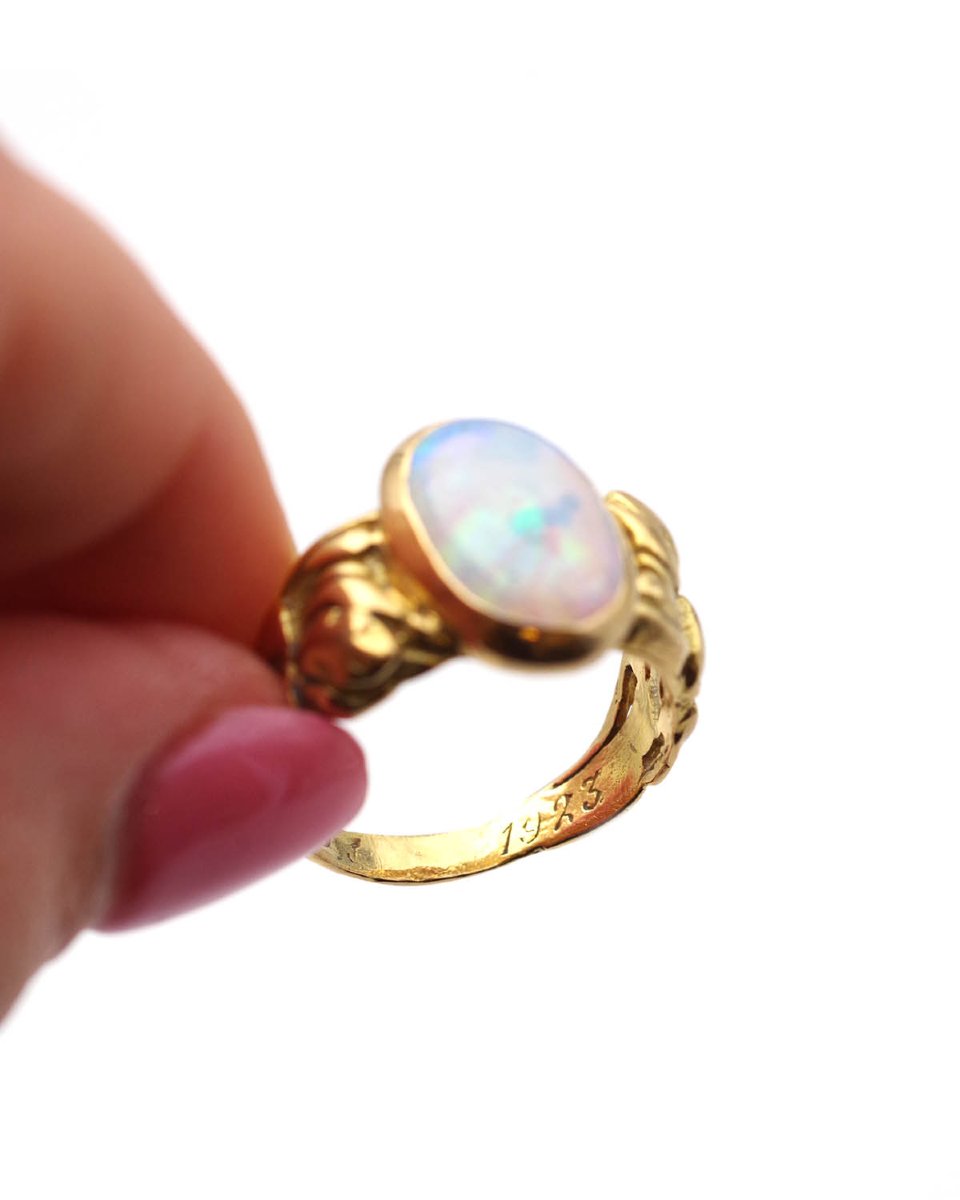 Iris Flower Opal Ring In 18 Karats Gold, Art Nouveau Style -photo-4
