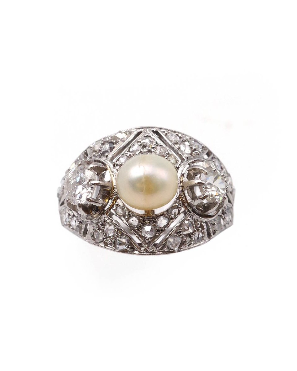 Bague cocktail perle diamants en platine 