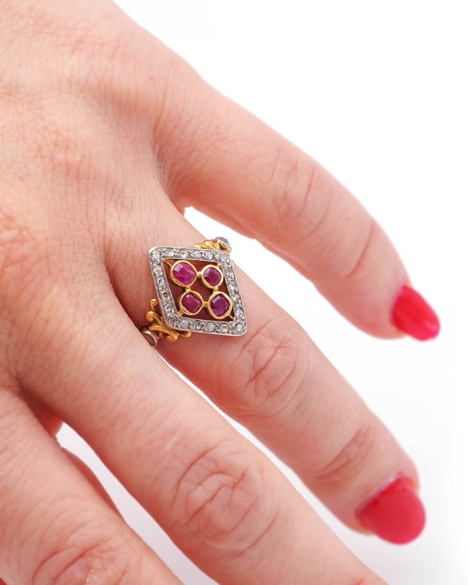 Bague losange rubis diamants en or 18 karats -photo-1