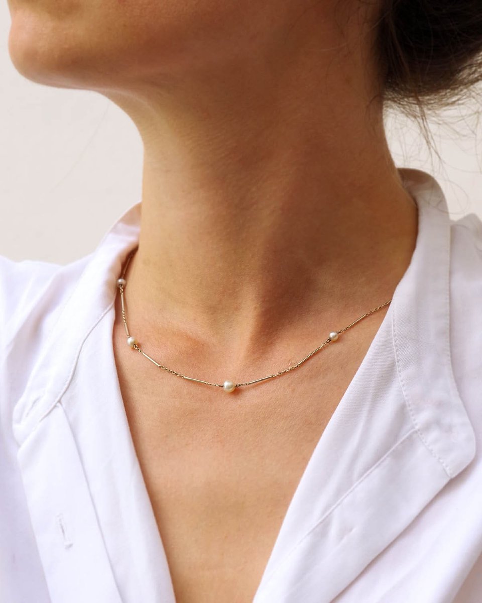 Art Deco Necklace With Fine Pearls In An 18-karat Gold Chain-photo-2