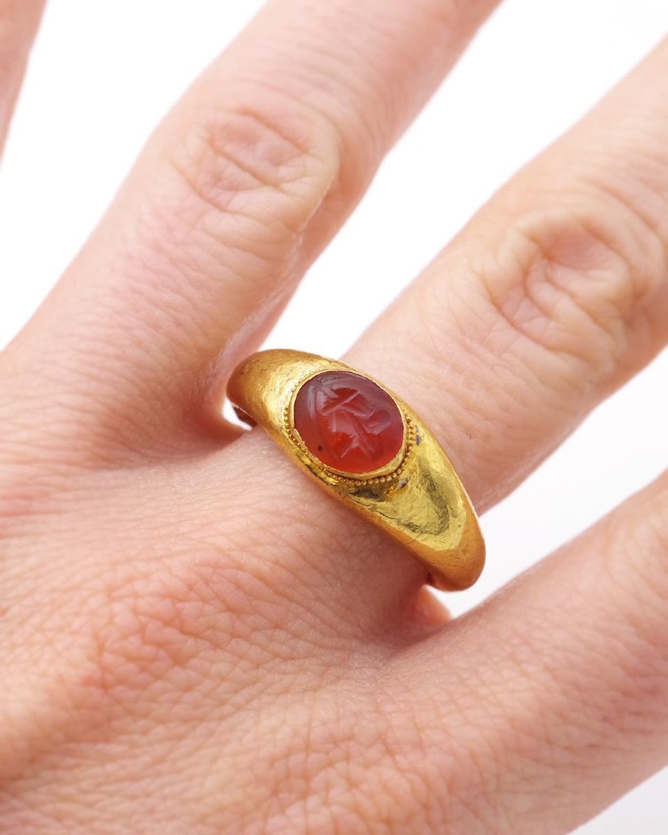 Bague jonc intaille romaine en or 22,6 karats-photo-3