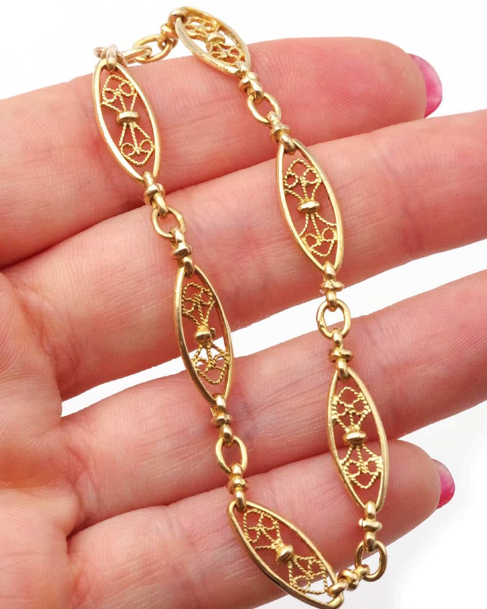 Edwardian Filigree Chain Bracelet In 18 Karat Gold-photo-3