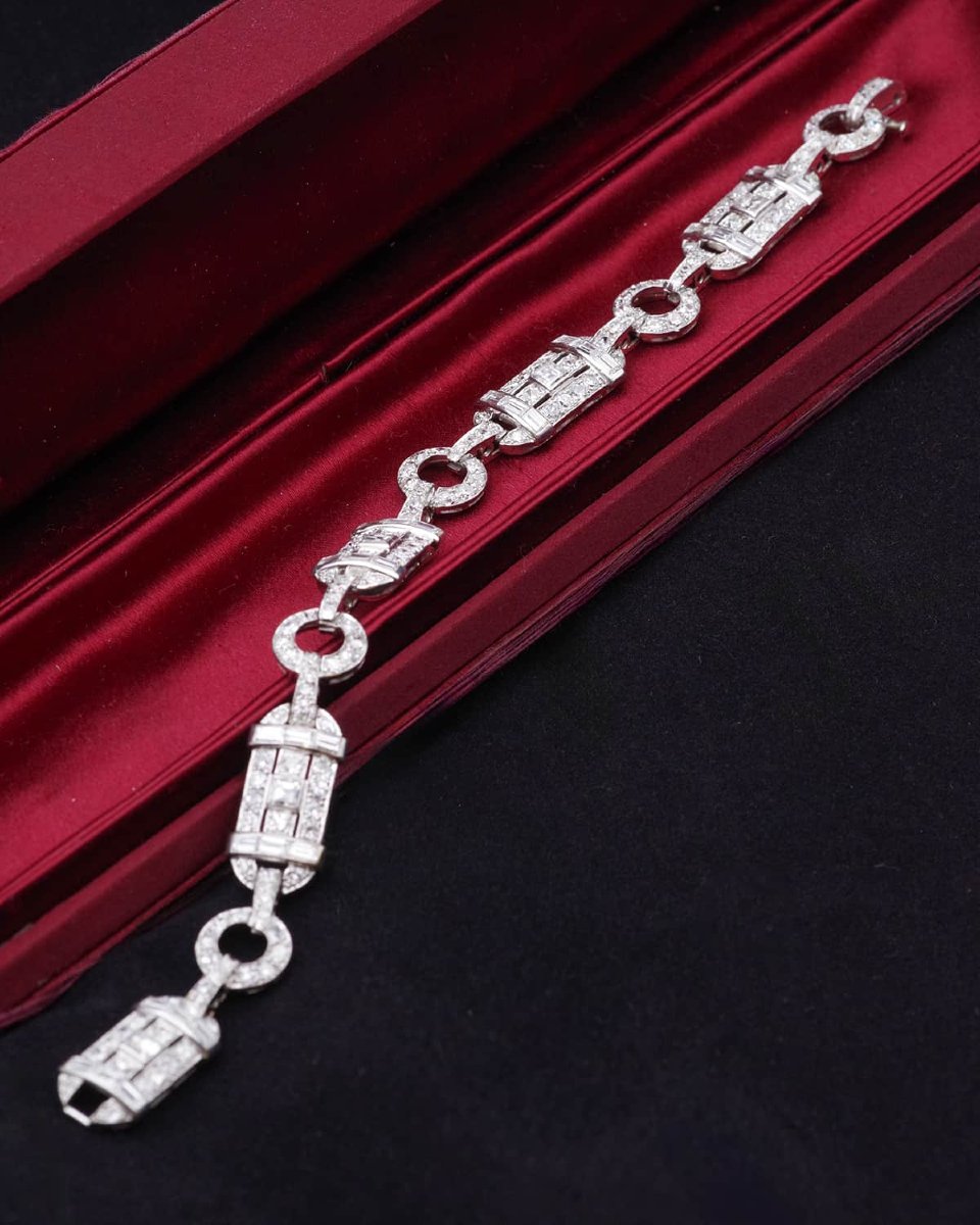 Art Deco 5.70 Ct Diamond Bracelet In Platinum