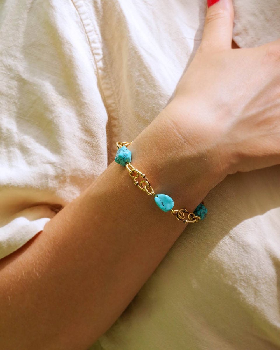 Vintage Turquoise Bracelet In 18 Karat Gold -photo-3