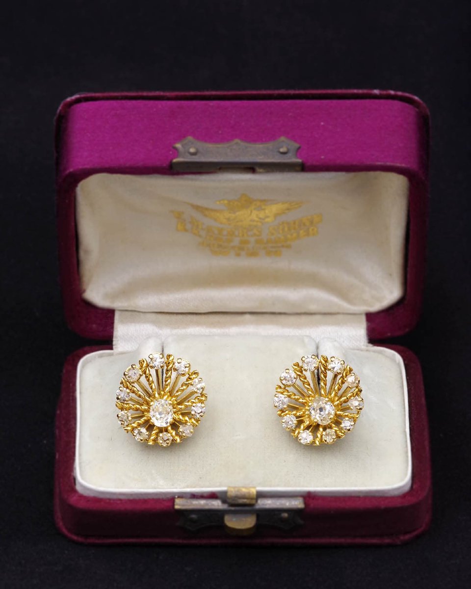 1.5 Ct Diamond Cluster Stud Earrings In 18 Karats Gold-photo-4