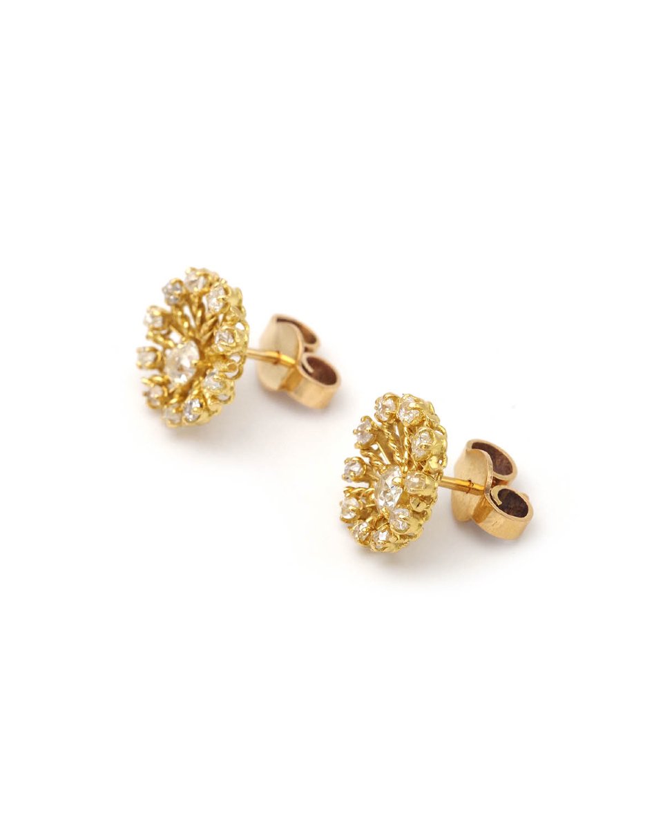 1.5 Ct Diamond Cluster Stud Earrings In 18 Karats Gold-photo-3