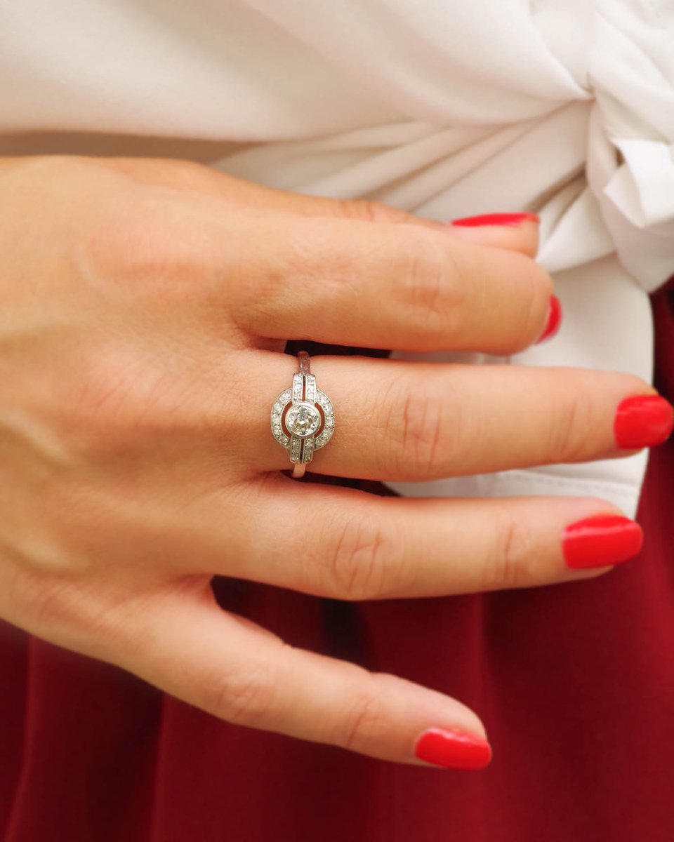 Art Deco 0.66 Ct Diamond Ring In Platinum-photo-2