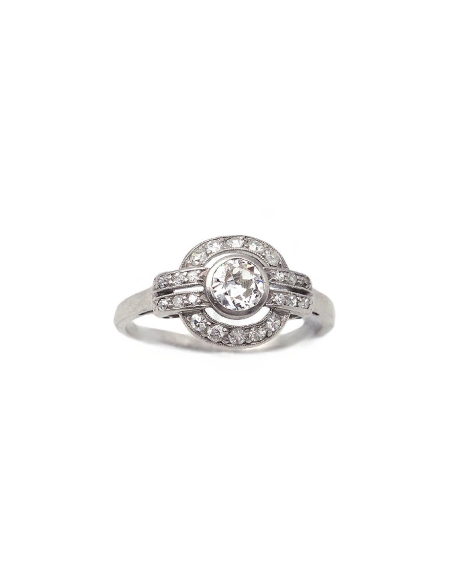 Art Deco 0.66 Ct Diamond Ring In Platinum