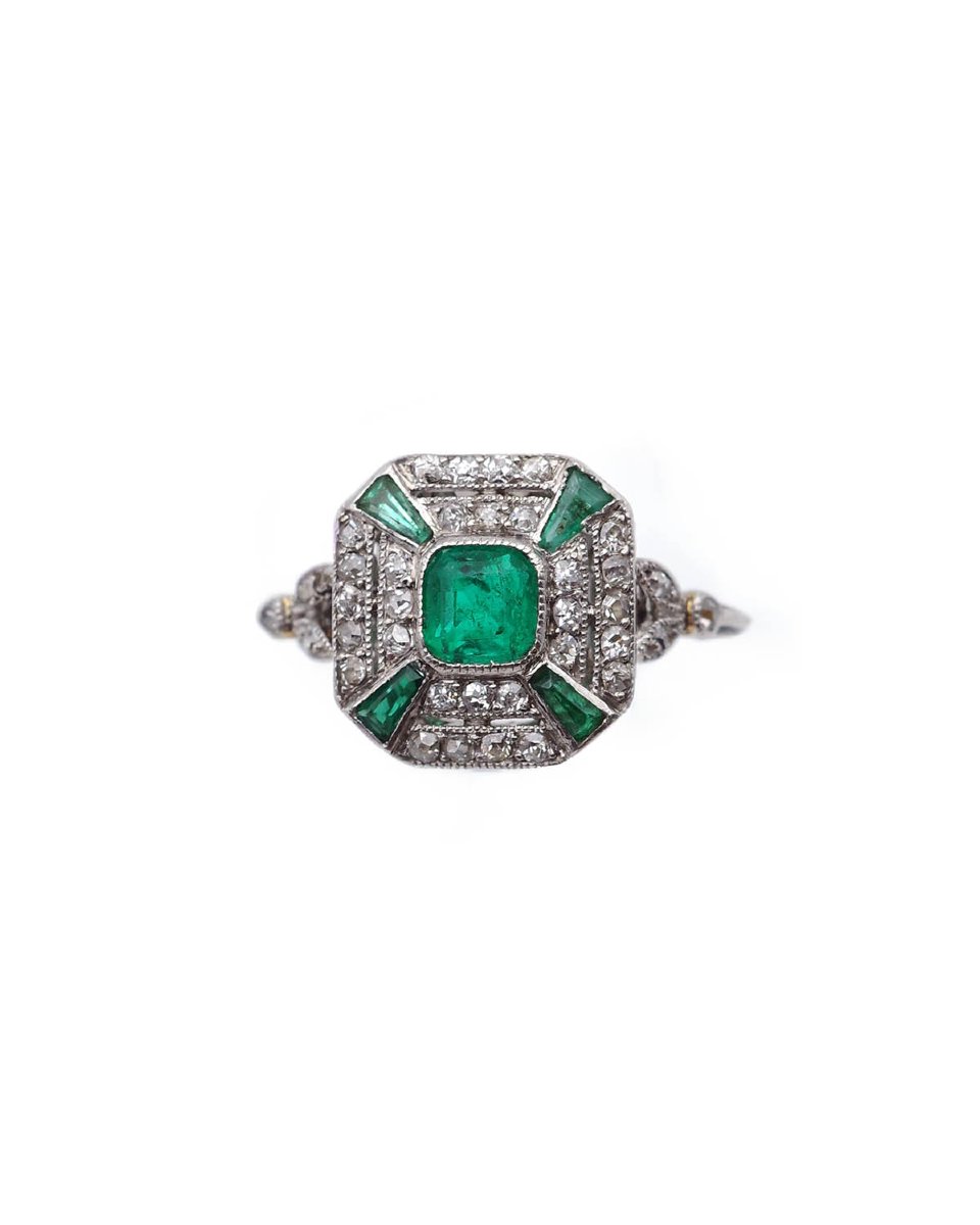 Art Deco Emerald And Diamond Ring In Platinum-photo-3