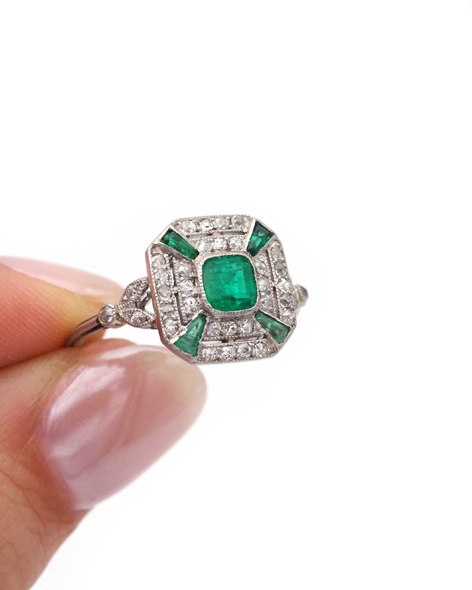 Art Deco Emerald And Diamond Ring In Platinum