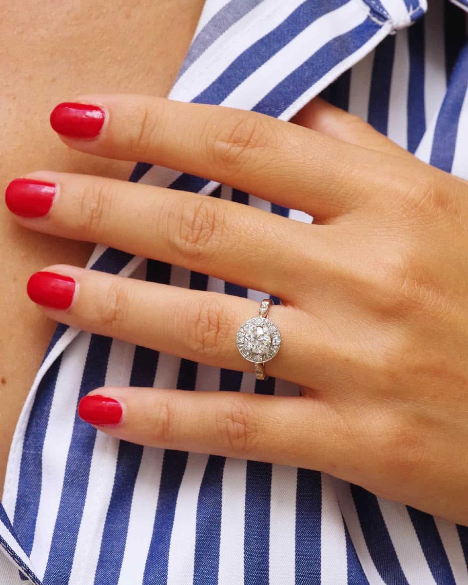 Art Deco 0.90 Ct Diamond Ring In 18 Karat White Gold-photo-2
