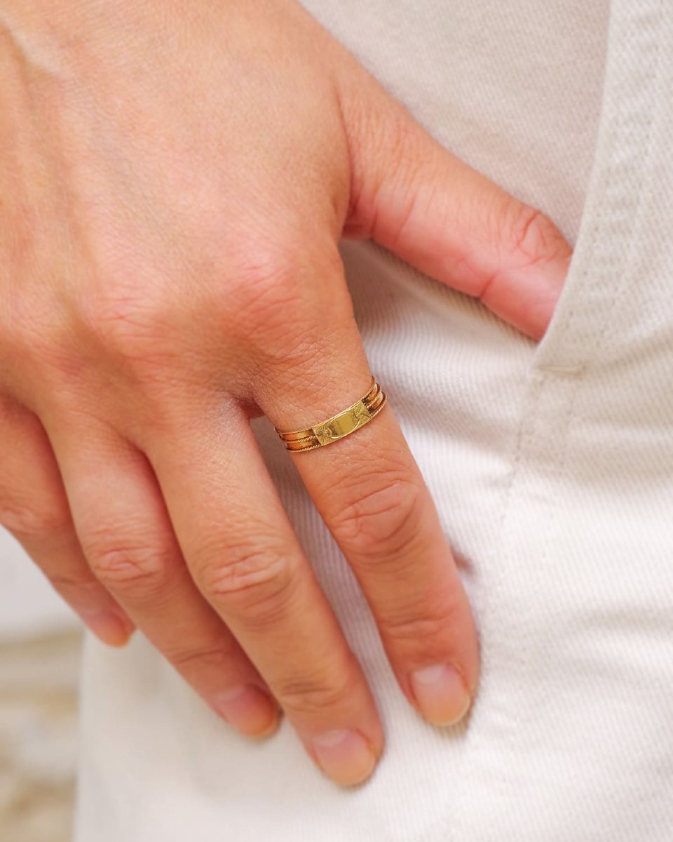 Bague bandeau ancienne en or 18 karats-photo-2